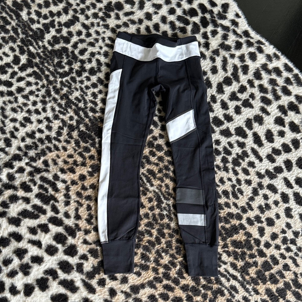 Lululemon Black and White Leggings